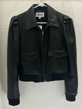 BB Dakota Black Leather Zip-Front Puff Shoulder Jacket, women’s size M. NWT